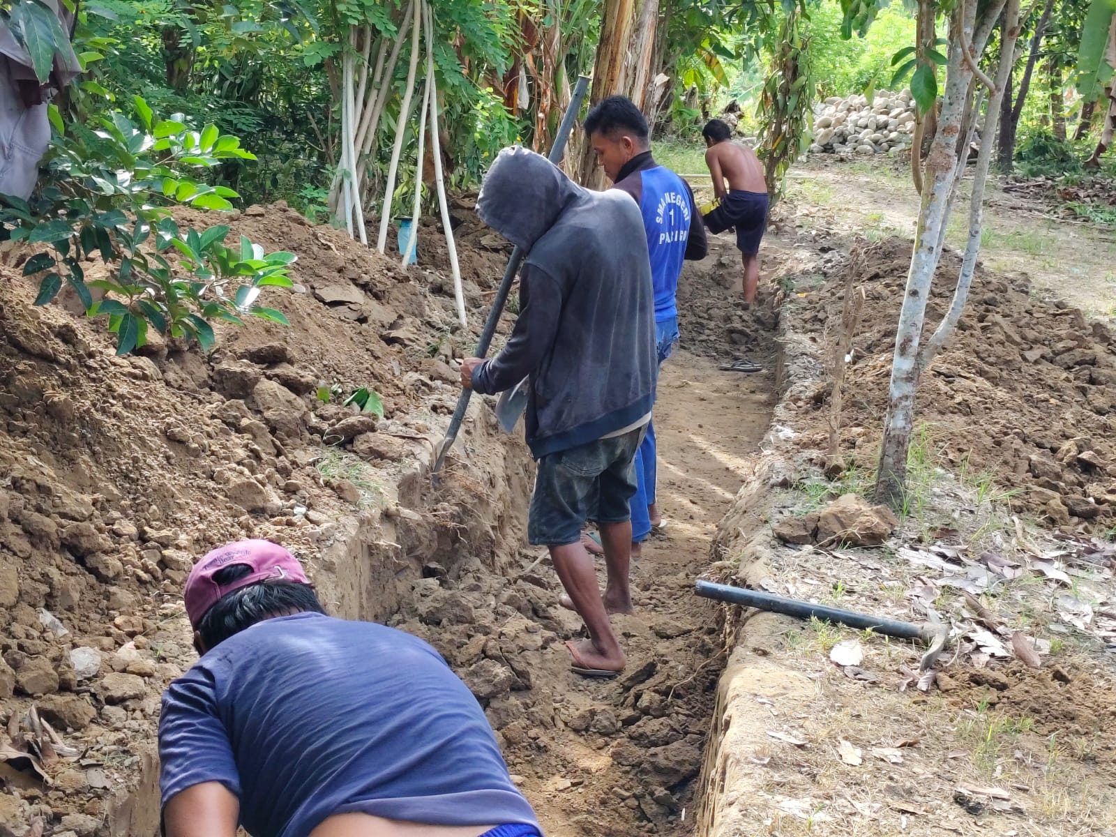 Pembangunan drainase RT04 APBDes TA 2025